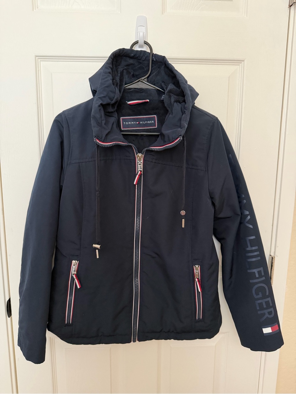 Tommy Hilfiger Men's Navy Hooded Windbreaker with Logo Sleeve
